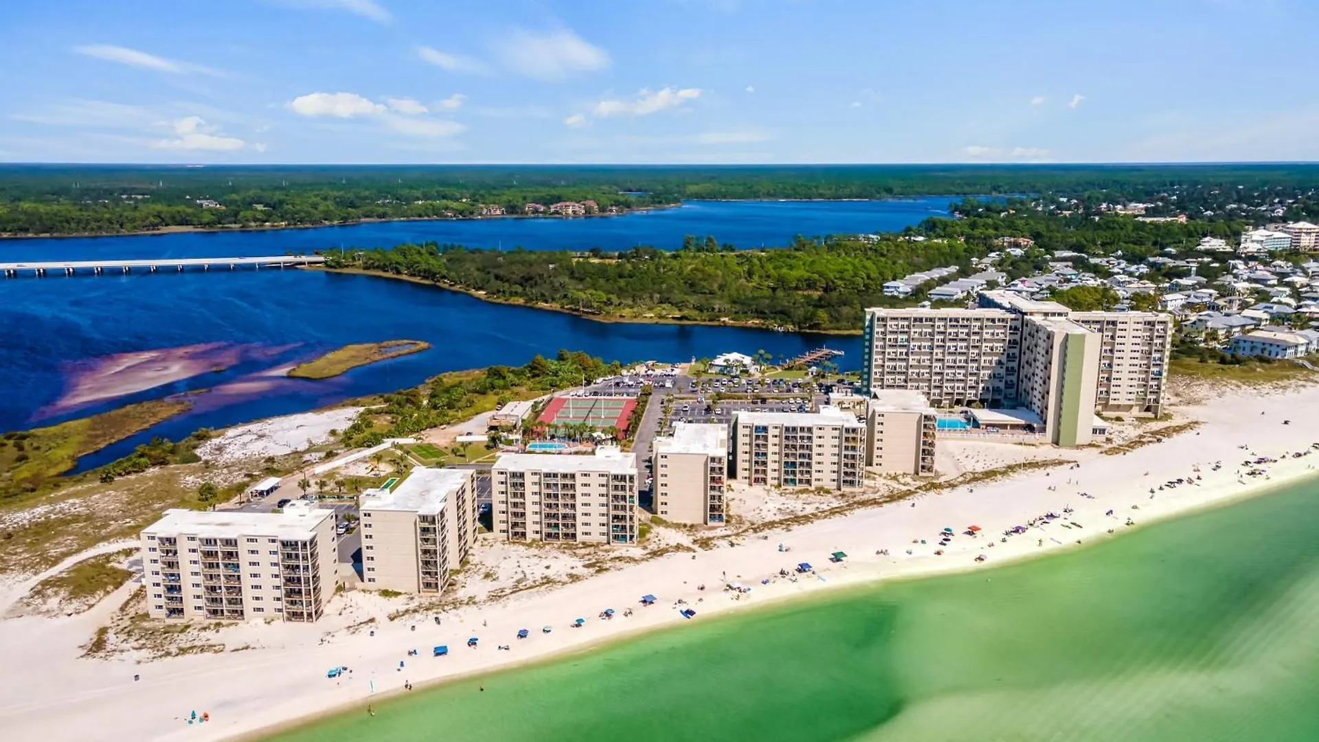 Holiday home Fabulous 3-Bed 3-Bath Condo With Private Covered Parking Space! Panama City Beach