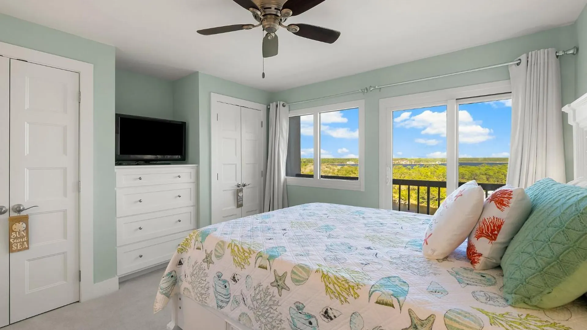 Fabulous 3-Bed 3-Bath Condo With Private Covered Parking Space! Panama City Beach United States